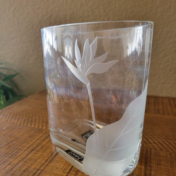 Vintage Mikasa Crystal Vase Oval 5.5 Inch Etched Bird of Paradise Floral Design - Picture 3 of 10